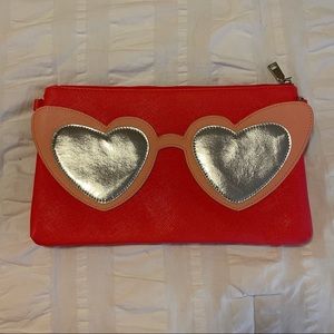 Can’t Clutch This Heart Sunnies Clutch